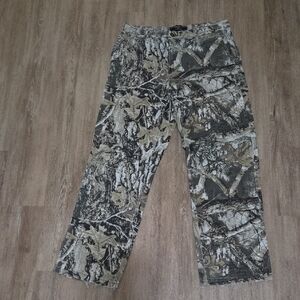 Forever 21 Men's Forest Camo Cargo Pants